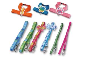 Strongly Dedicated to Quality Genna Company Offers Trendy Pet Accessories -- Genna Company Ltd., founded in 1991, was originally a hair ornament maker. Due to their experience and technology that they accumulated in the hair ornament business, Genna Company was able to smoothly develop pet related products which quickly established an excellent reputation in the pet market.