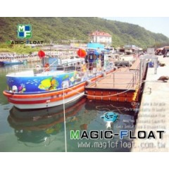 Floating Deck Dock / 3