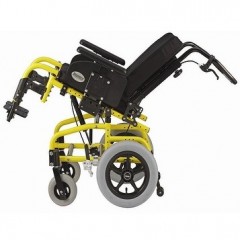 Pediatric manual wheelchair