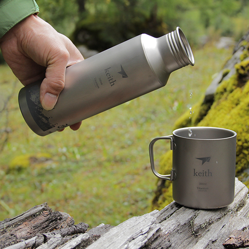 Titanium drinkingware / 2
