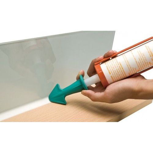 PW-138-132    NOZZLE PLUS &METAL SCRAPER SET SILICONE CAULKING TOOLS / 2