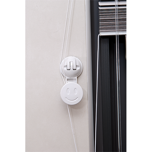 Smile Hanger w/ Suction Pad - C516007 / 2