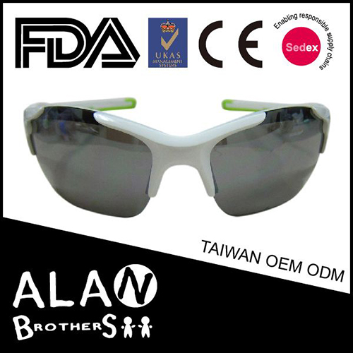 For Best Selling Sports Sunglasses Polarized OEM Eyewear / 2