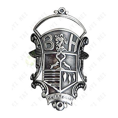 Bronze Head Badge 001