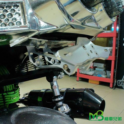 MB PRO Type Aluminum Adjustable Rear License Plate Supports / 3