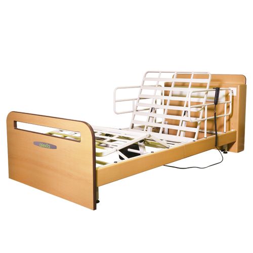 Nursing Bed / 2