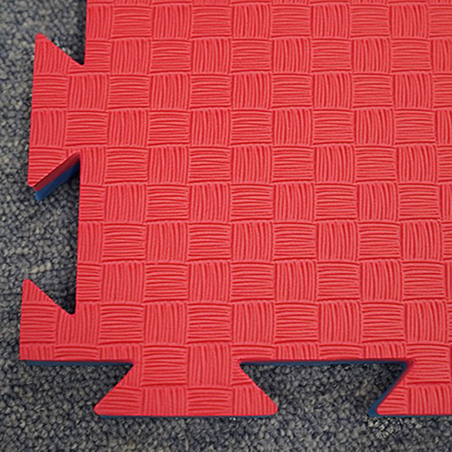 Interlocking sport floor mats / 3