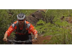 An MTB castaway in Hawaii | Kilian Bron - Hawaii Oahu